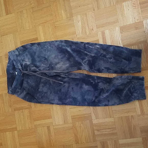 Lululemon Align Ready To Rulu Tiedye Cropped Jogger Pants - Picture 3 of 5